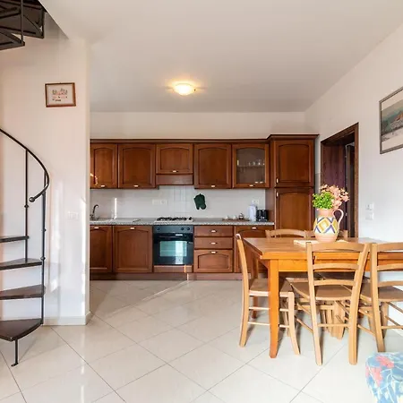 Semesterbostad Papa Giuseppe Il Fienile